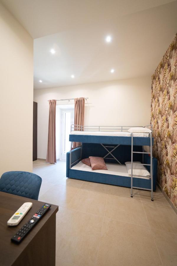 Numisia Guest House Terracina Exteriér fotografie