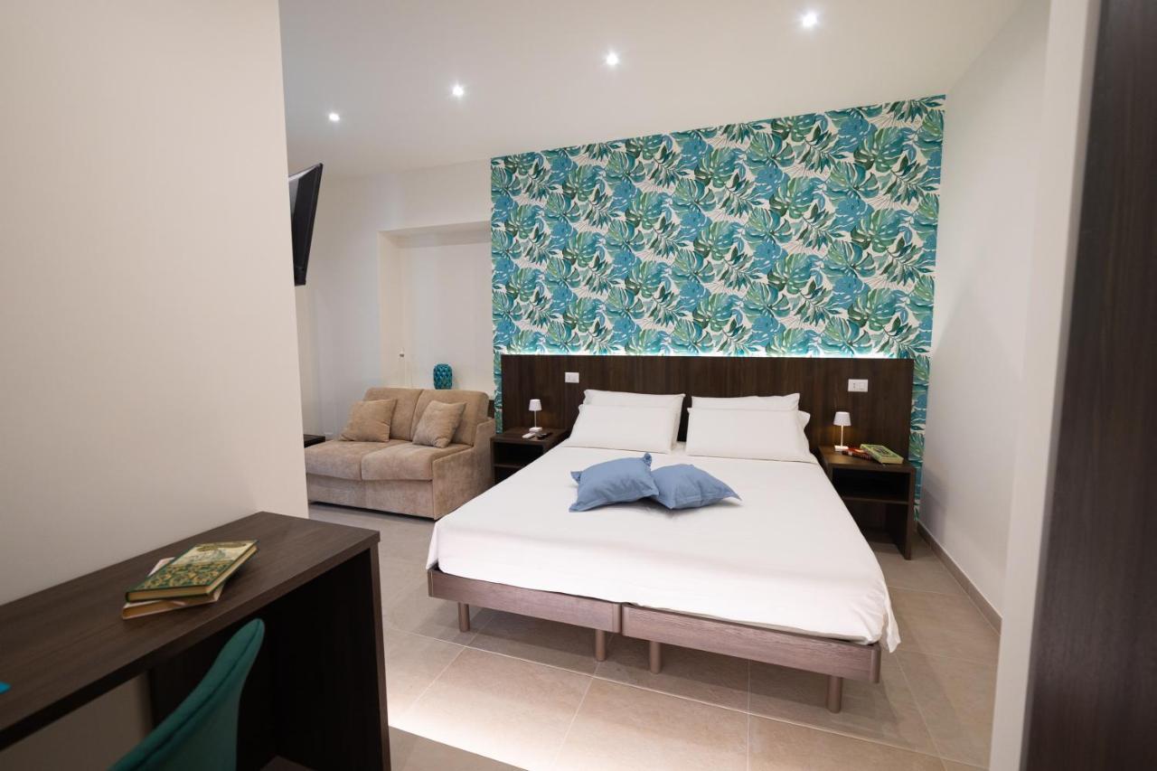Numisia Guest House Terracina Exteriér fotografie