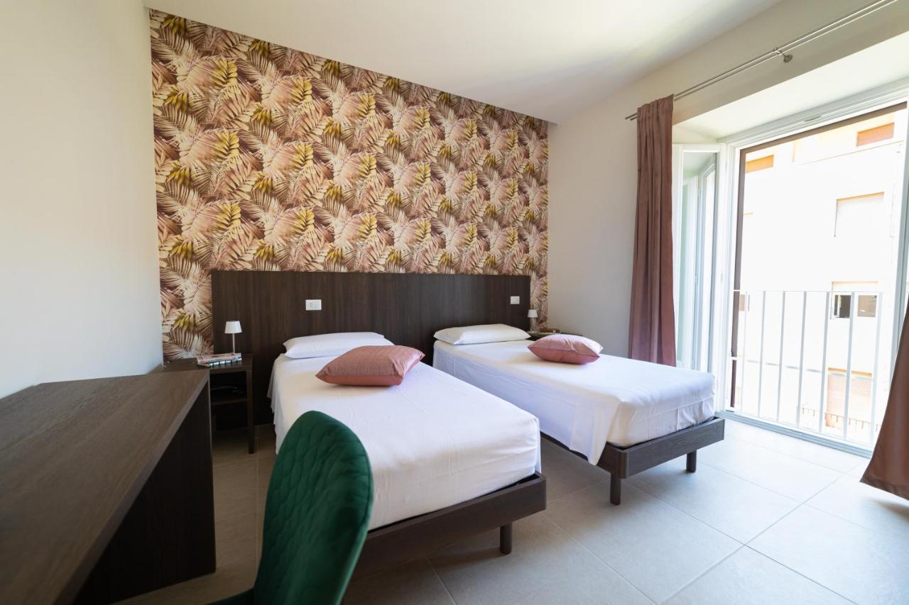 Numisia Guest House Terracina Exteriér fotografie