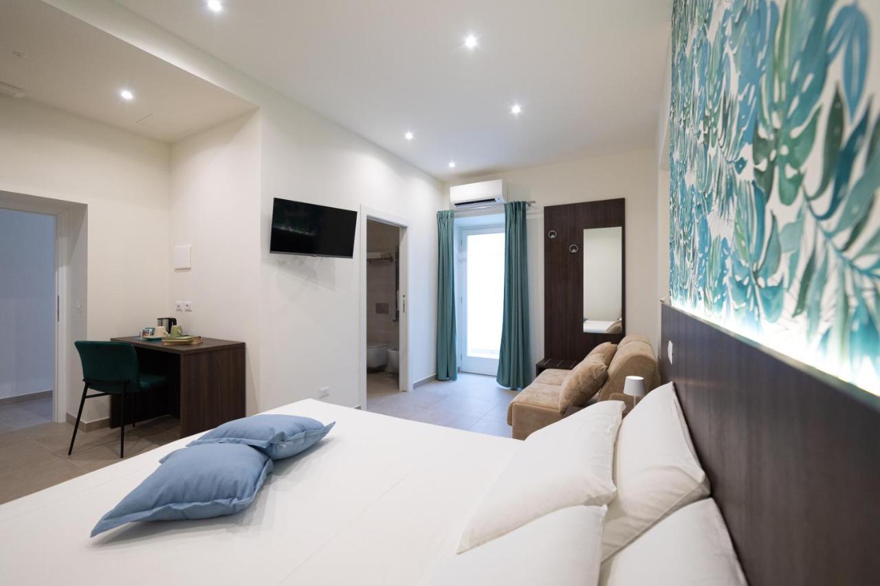 Numisia Guest House Terracina Exteriér fotografie